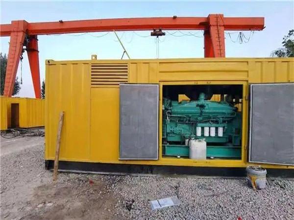 来宾冬季低温环境下，500KW发电机组应该选择什么类型的启动电瓶？